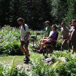 Utilizzo di joêlette nel Parco naturale Alpi Marittime (PNAM)