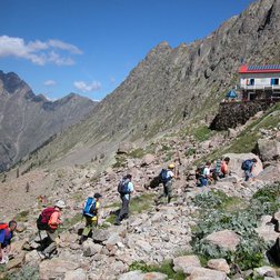 Il rifugio Morelli-Buzzi nel Vallone di Lourousa (PNAM)