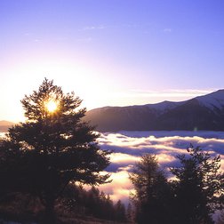 Mare di nuvole al tramonto nella Alta Valle del Var, presso Valberg (JL. Cossa/PNM)